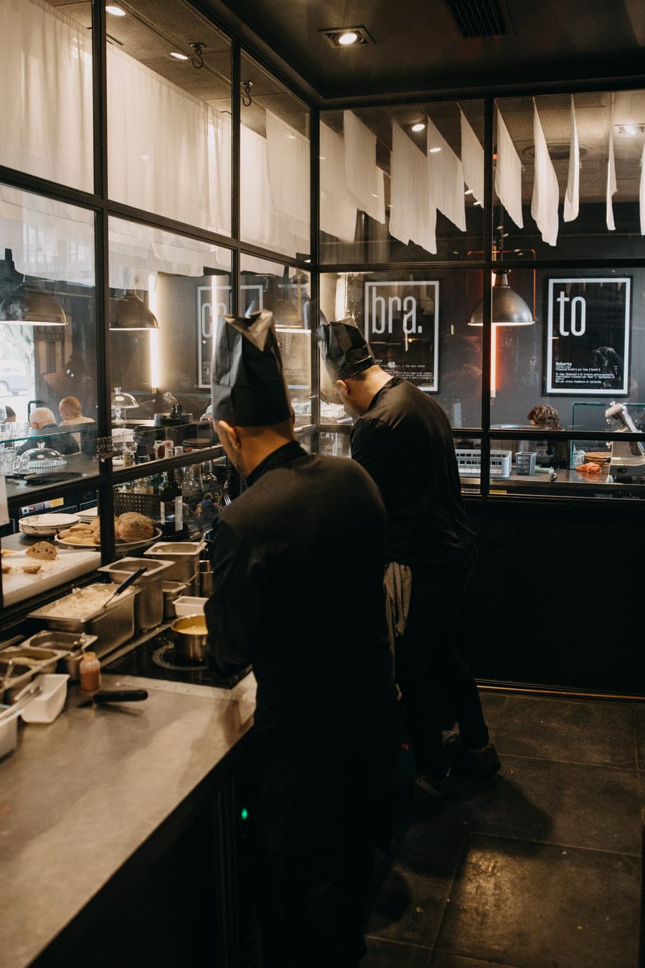 Ristorante con cucina a vista